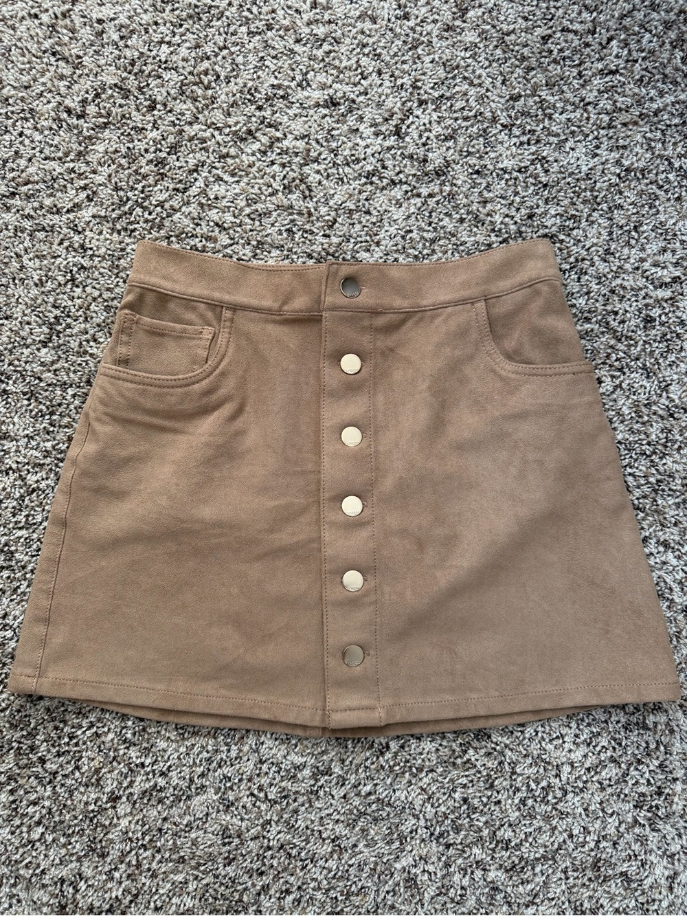 Suede Express Button-Front Mini Skirt in Brown